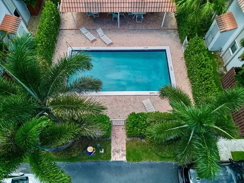 1251 S Federal Highway Boca Raton FL 33432