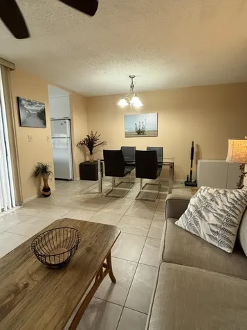 353 S Us Highway 1 Jupiter FL 33477