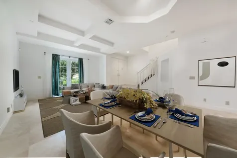 425 Ne 69th Circle Boca Raton FL 33487