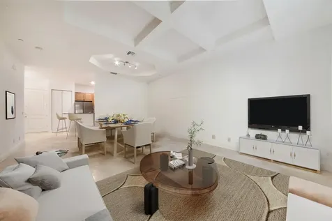 425 Ne 69th Circle Boca Raton FL 33487