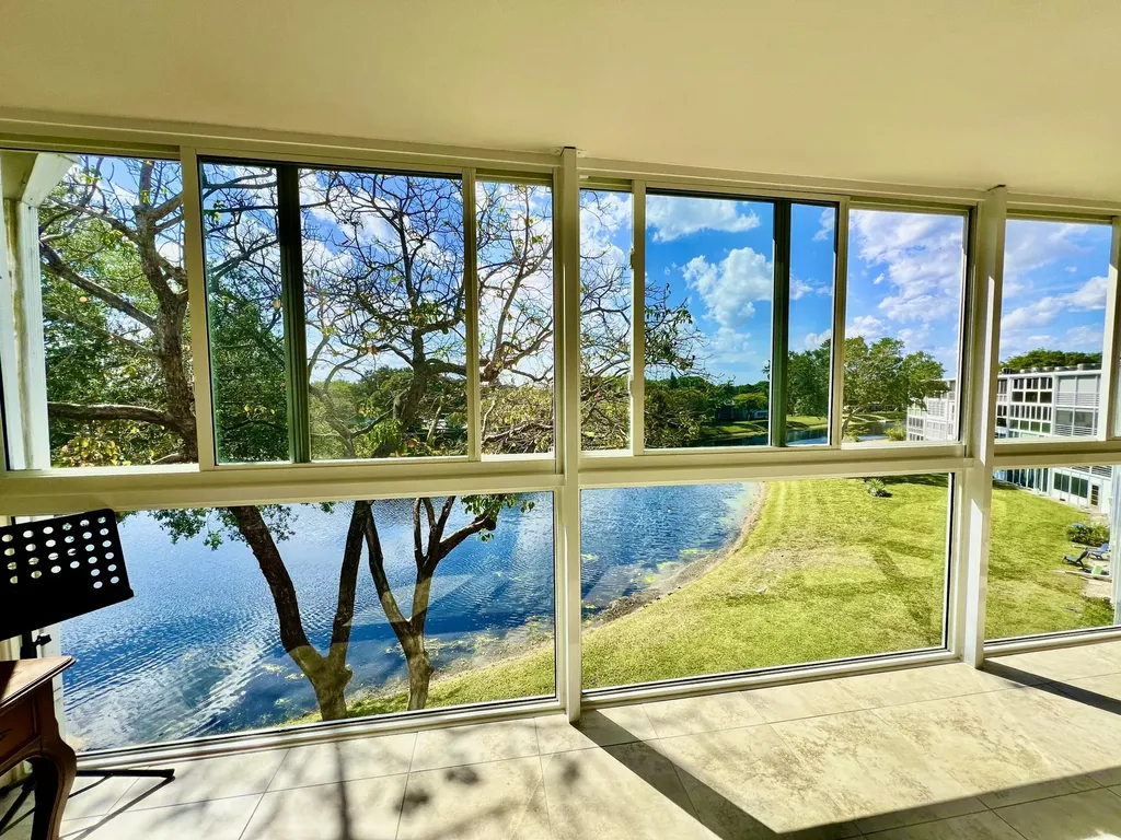 4015 Islewood D Deerfield Beach FL 33442