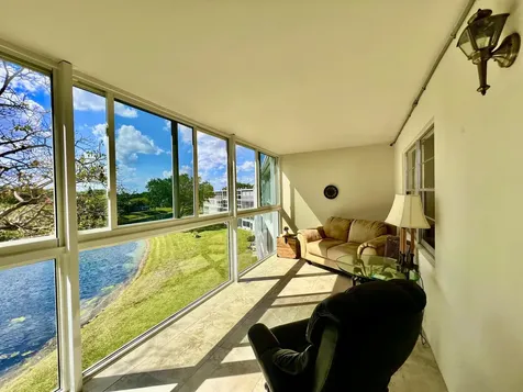 4015 Islewood D Deerfield Beach FL 33442