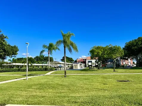 4015 Islewood D Deerfield Beach FL 33442