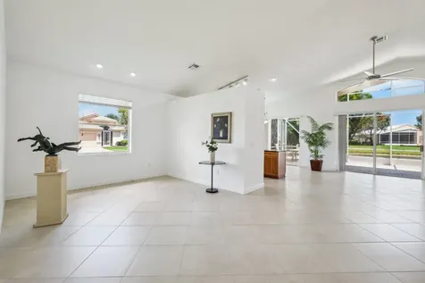 6377 N Westchester Club Drive Boynton Beach FL 33437