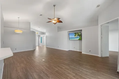 8045 Se Morningwood Place Hobe Sound FL 33455