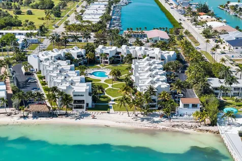 601 W Ocean Drive Drive Key Colony Beach FL 33051