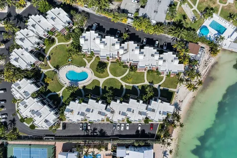 601 W Ocean Drive Drive Key Colony Beach FL 33051