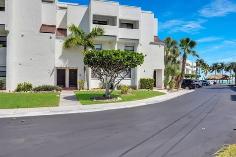601 W Ocean Drive Drive Key Colony Beach FL 33051