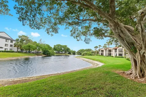 5380 Cedar Lake Drive Boynton Beach FL 33437