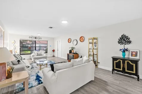9975 Ligustrum Tree Way Boynton Beach FL 33436