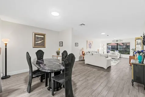 9975 Ligustrum Tree Way Boynton Beach FL 33436