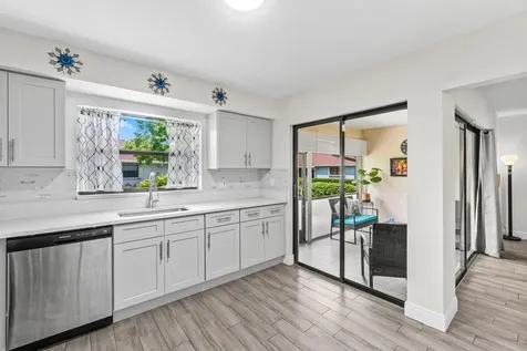 9975 Ligustrum Tree Way Boynton Beach FL 33436