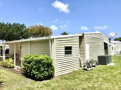 292 Nw 53 Street Deerfield Beach FL 33064