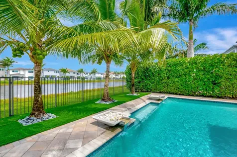 9035 Dulcetto Court Boca Raton FL 33496