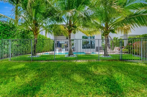 9035 Dulcetto Court Boca Raton FL 33496