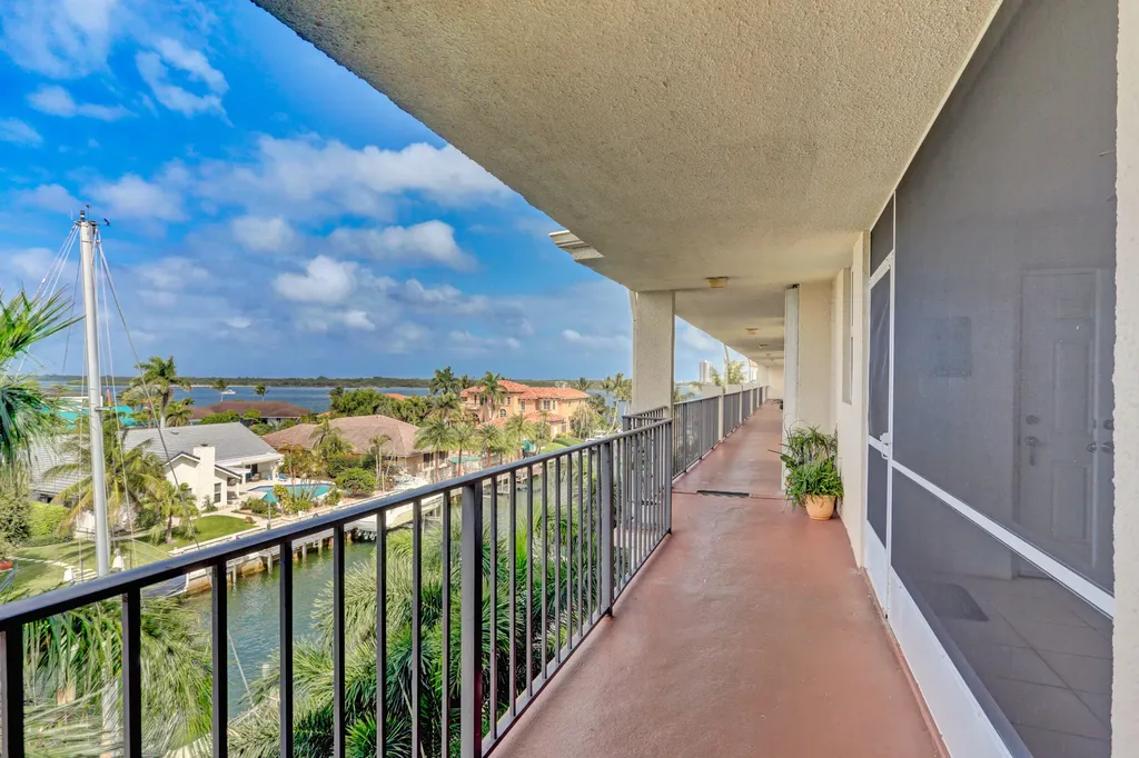 109 Paradise Harbour Boulevard North Palm Beach FL 33408