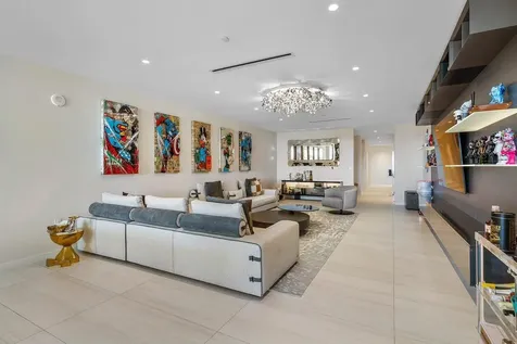 200 Se Mizner Boulevard Boulevard Boca Raton FL 33432