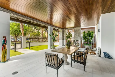 200 Se Mizner Boulevard Boca Raton FL 33432