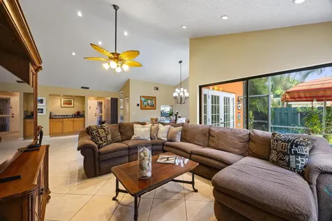 6104 Belleza Lane Boca Raton FL 33433