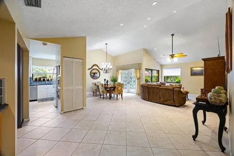 6104 Belleza Lane Boca Raton FL 33433
