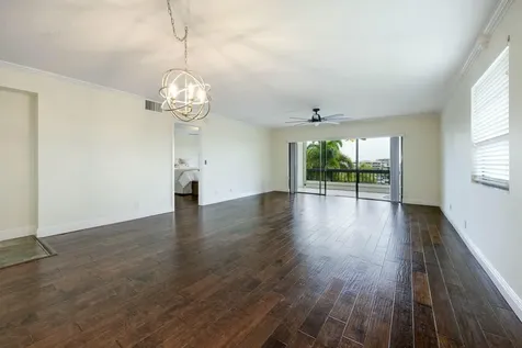 1036 Us Highway 1 North Palm Beach FL 33408