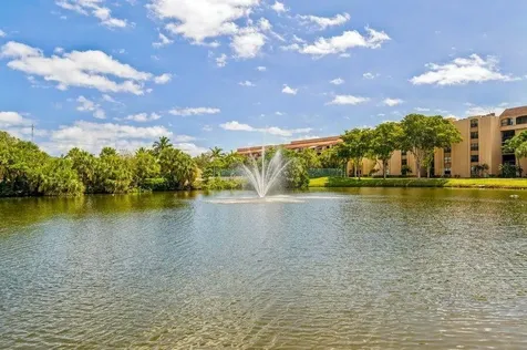 450 Egret Circle Delray Beach FL 33444