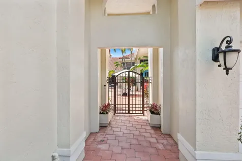 7450 Campo Florido Boca Raton FL 33433