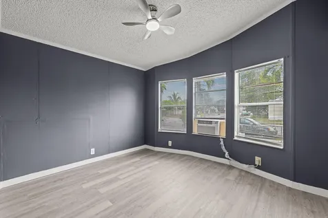 10592 Sw Sandalfoot Boulevard Boca Raton FL 33428