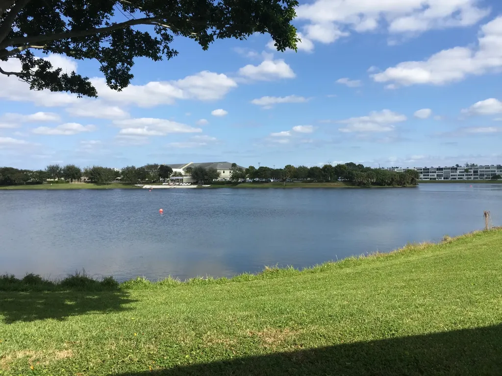 313 Wellington D West Palm Beach FL 33417