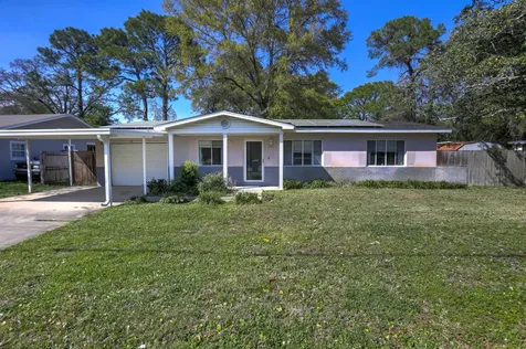 607 Hollywood Boulevard Mary Esther FL 32569