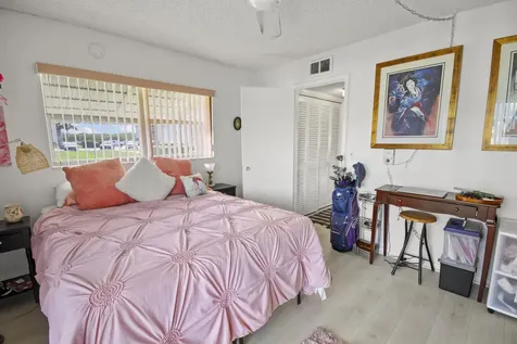 560 Horizons Boynton Beach FL 33435