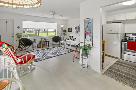 560 Horizons Boynton Beach FL 33435