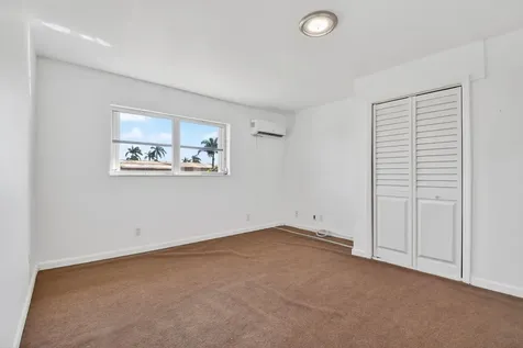 2739 Dudley Drive West Palm Beach FL 33415