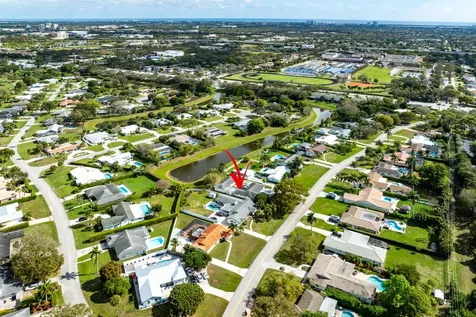 4705 Holly Drive Palm Beach Gardens FL 33418