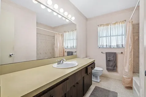 4705 Holly Drive Palm Beach Gardens FL 33418