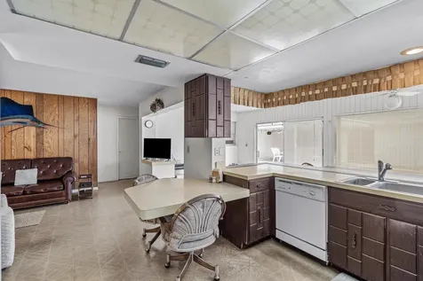 4705 Holly Drive Palm Beach Gardens FL 33418