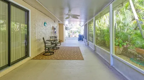 2312 Sw Kent Circle Port Saint Lucie FL 34953