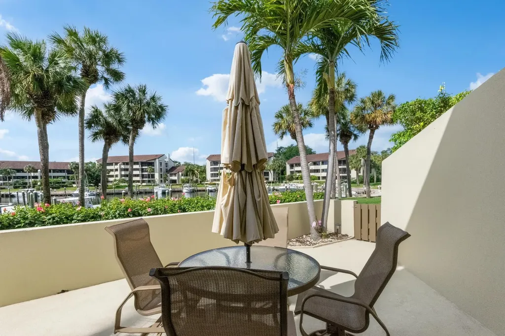 1141 Marine Way North Palm Beach FL 33408