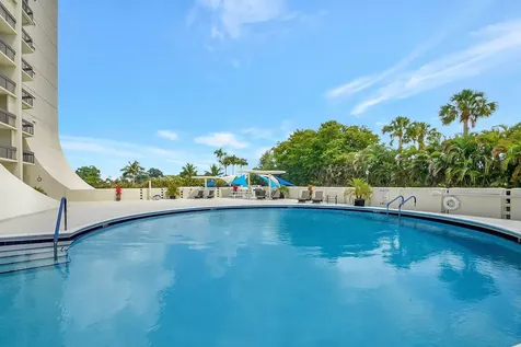 2000 Presidential Way West Palm Beach FL 33401