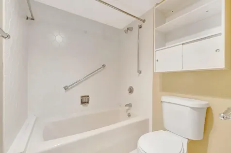 2000 Presidential Way West Palm Beach FL 33401