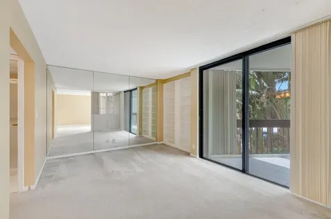 2000 Presidential Way West Palm Beach FL 33401