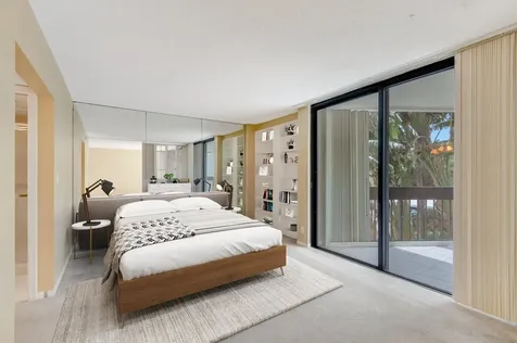 2000 Presidential Way West Palm Beach FL 33401