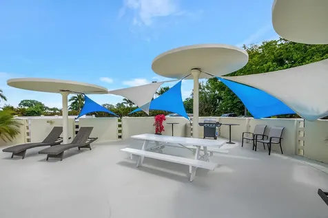 2000 Presidential Way West Palm Beach FL 33401