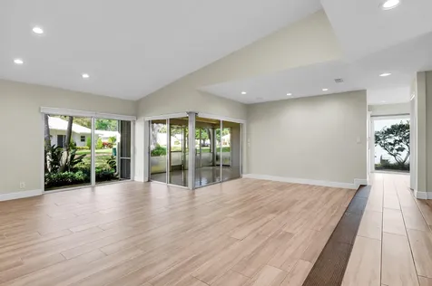 22071 Brentwood Circle Boca Raton FL 33433