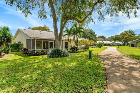 22071 Brentwood Circle Boca Raton FL 33433
