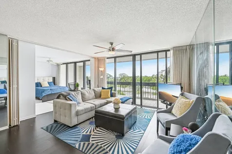 2400 Presidential Way West Palm Beach FL 33401