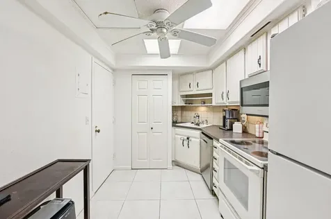 2400 Presidential Way West Palm Beach FL 33401