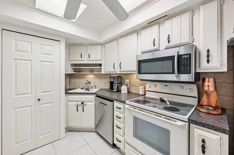 2400 Presidential Way West Palm Beach FL 33401