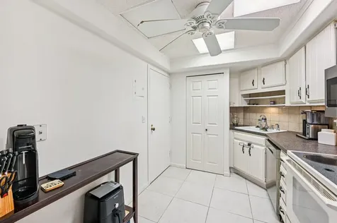 2400 Presidential Way West Palm Beach FL 33401