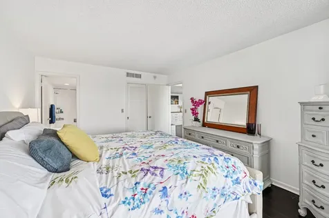 2400 Presidential Way West Palm Beach FL 33401